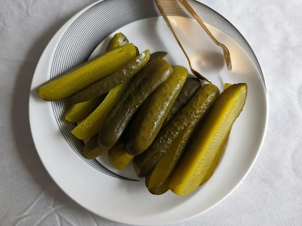 腌制黃瓜條 – 250 克罐裝